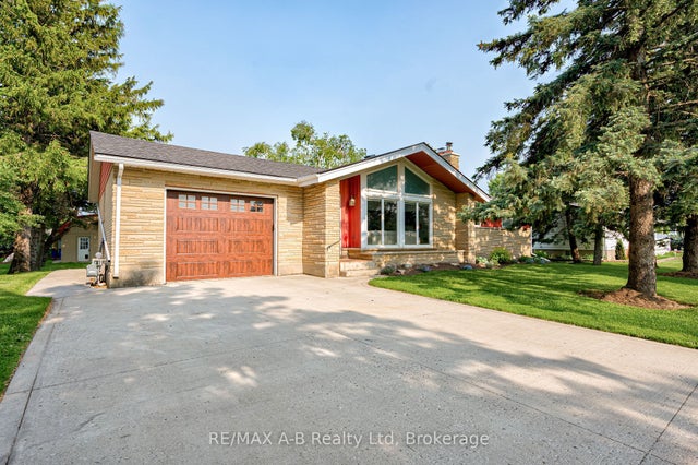 3981 111 Road, Perth East