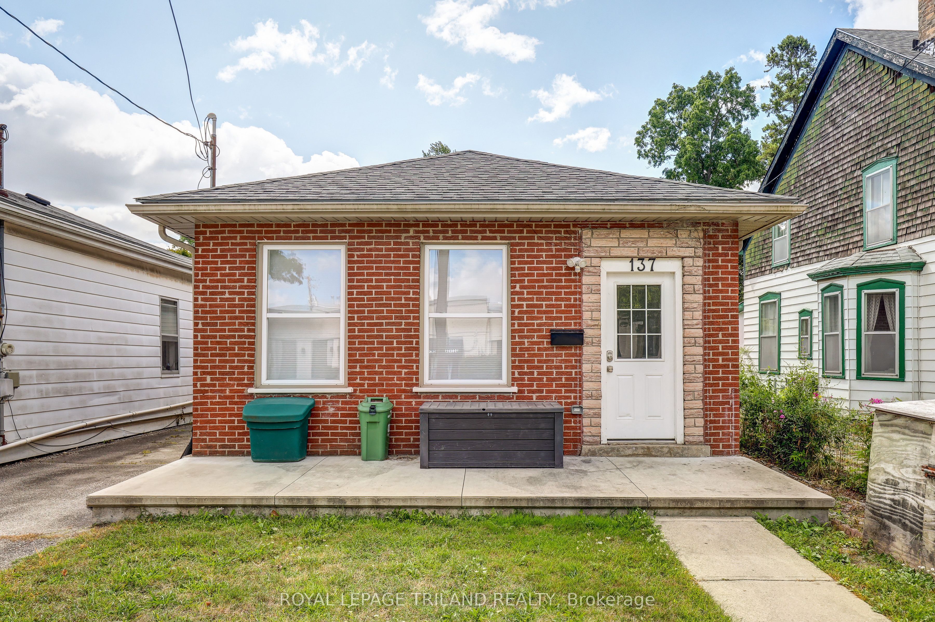 Photo of Listing #X12411468