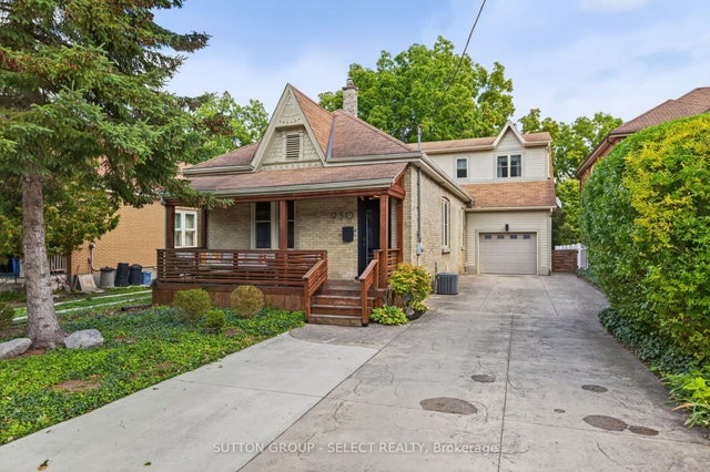 930 Wellington Street, London East