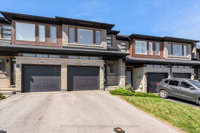 3998 Crown Street, Lincoln