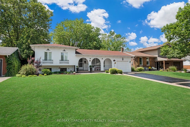 4200 Eastdale Drive, Lincoln