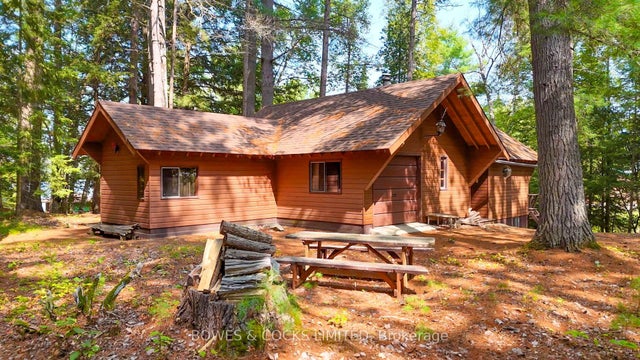 915 Madawaska River Drive, Madawaska Valley