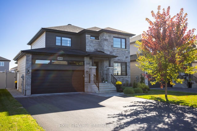 521 Marseille Street, Russell