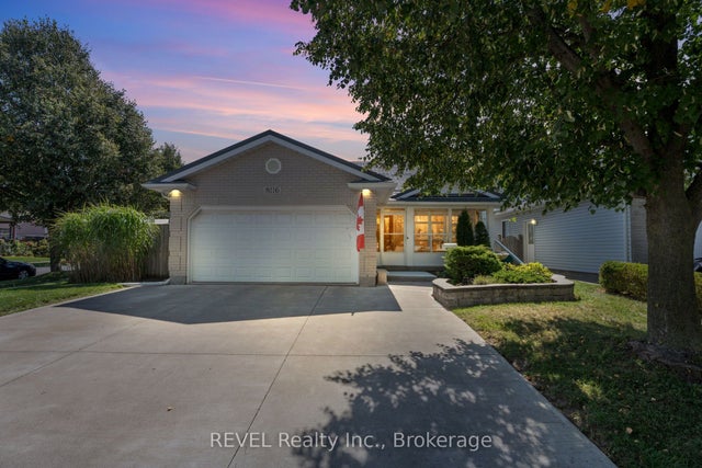8116 Woodsview Crescent, Niagara Falls
