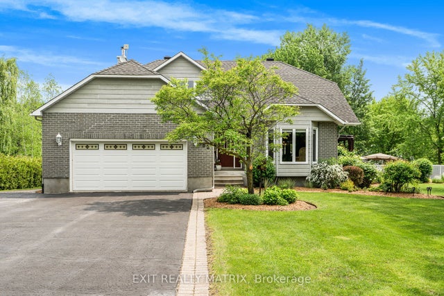 882 Du Castor Road, The Nation