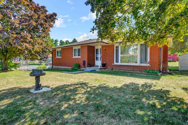 2 Argyle Crescent, Prince Edward County