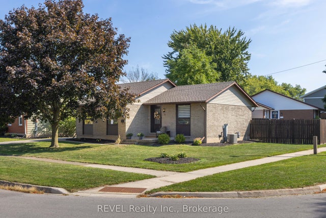 3 Newleaf Crescent, Welland