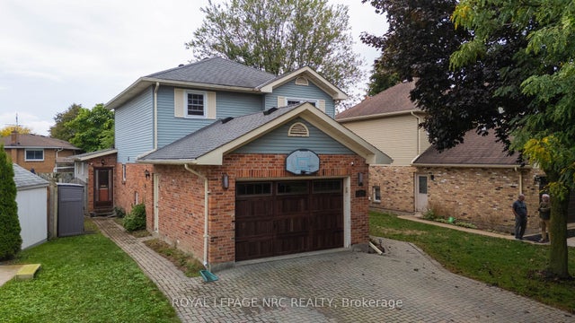 6164 Crimson Drive, Niagara Falls