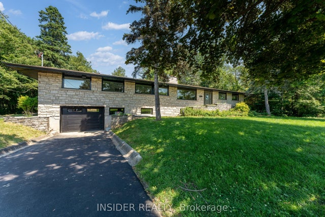 1802 Sydenham Road, Kingston