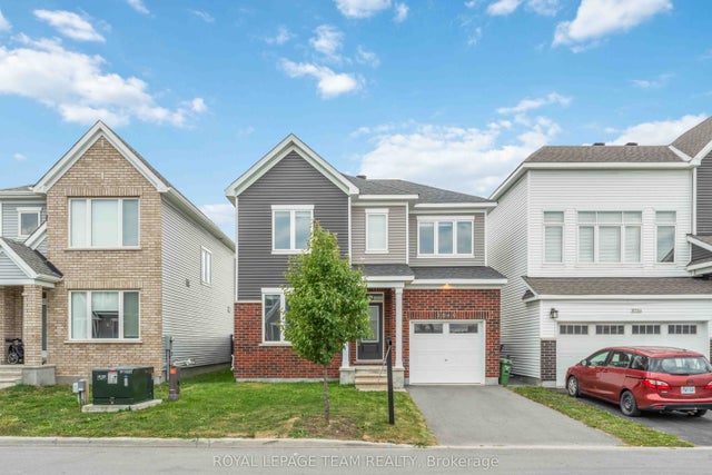 3040 Travertine Way, Barrhaven