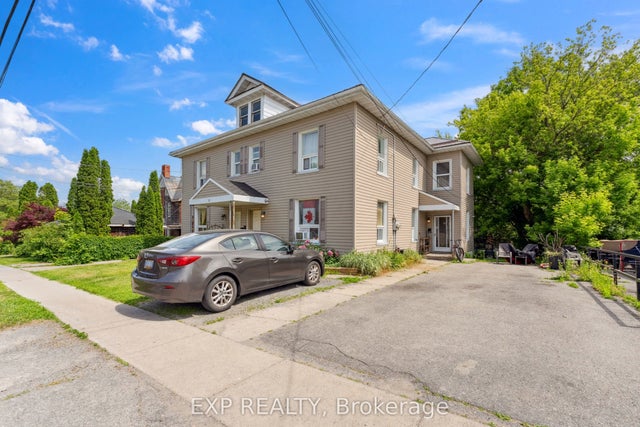17 Spring Street, Quinte West