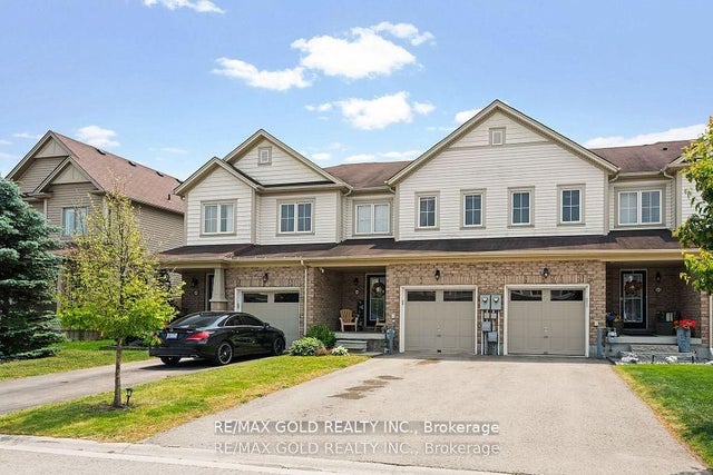 8541 Nightshade Street, Niagara Falls