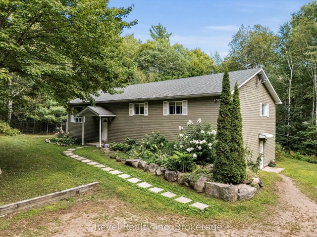 1326 Echo Lake Road, Lake of Bays