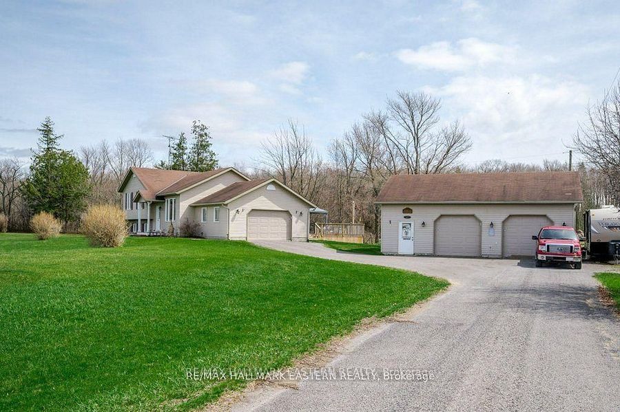 1755a Salem Road, Prince Edward County