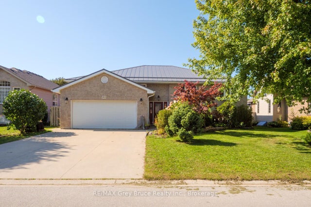 958 Highland Street, Saugeen Shores