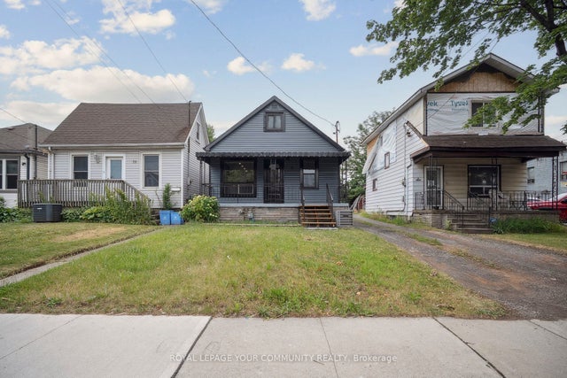 8 Merchison Avenue, Hamilton