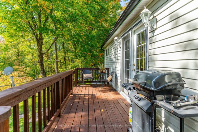 1834 Scotch Line Road W, Minden Hills