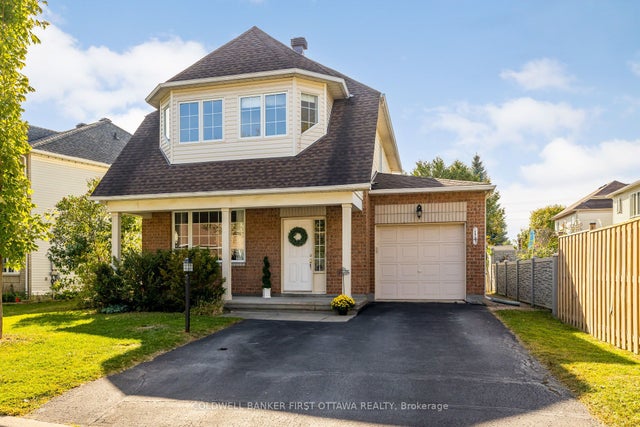 14 Vistapointe Drive, Barrhaven