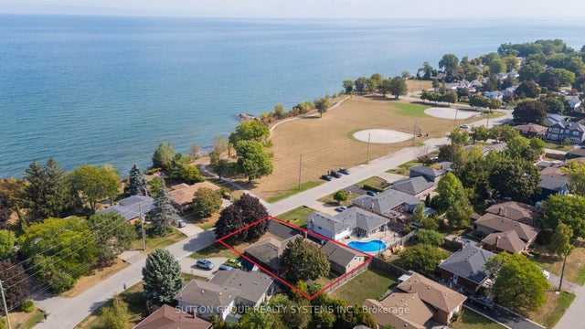 83 Lakeside Drive, Grimsby