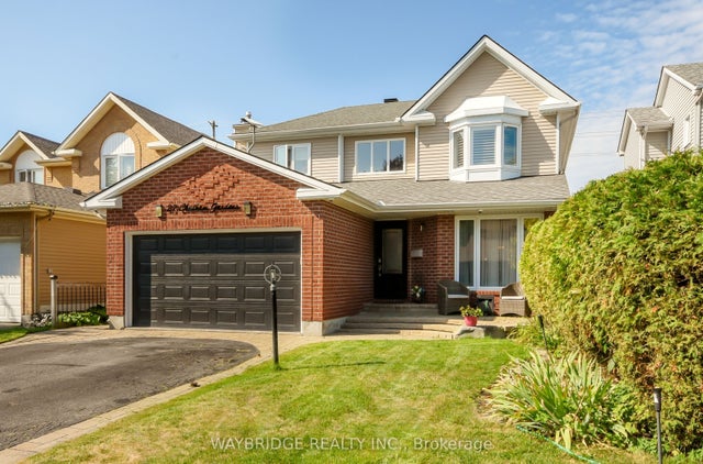 27 Chatham Gardens, Barrhaven