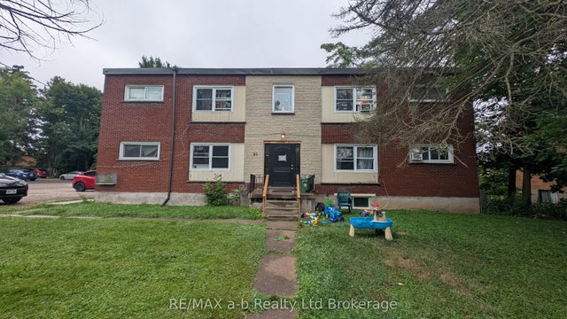 91 King Edward Avenue, London South