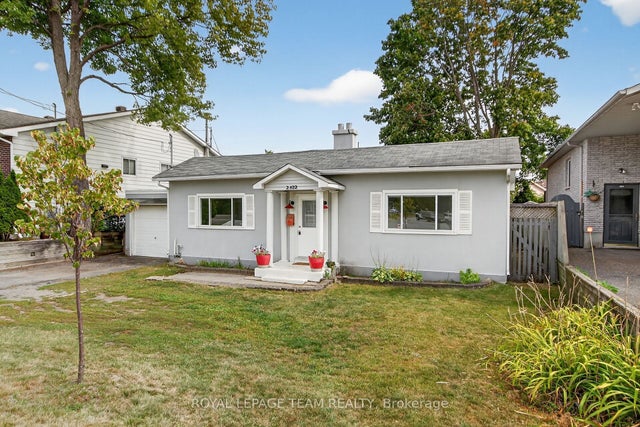 2822 Richmond Road, Britannia Heights - Queensway Terrace N and Area