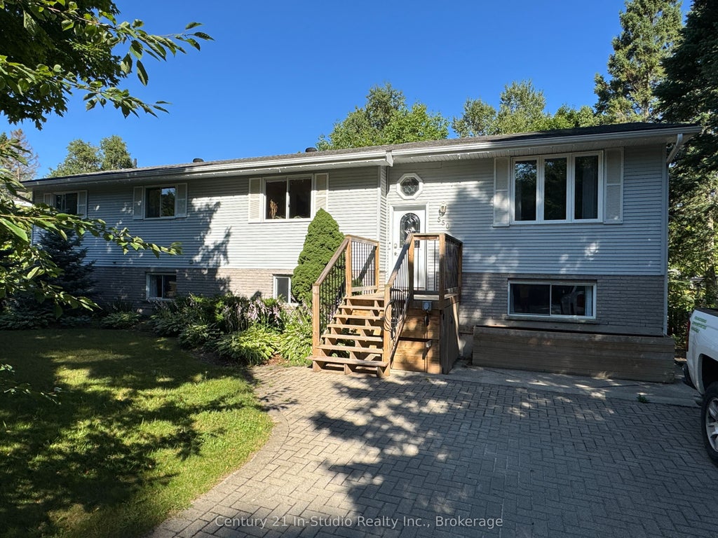 550 Mcnabb Street, Saugeen Shores