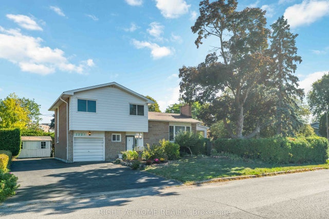 2221 Circle Place, Elmvale Acres and Area
