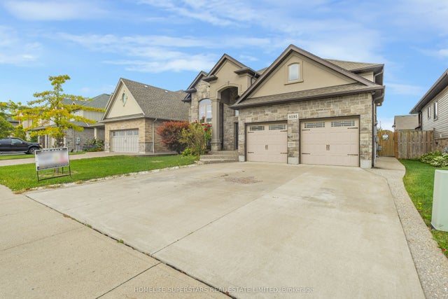 8595 Angie Drive, Niagara Falls
