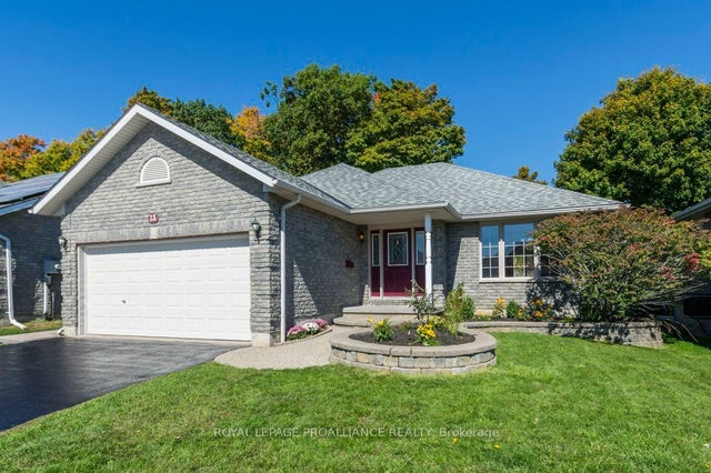 23 Sunshine Lane, Quinte West