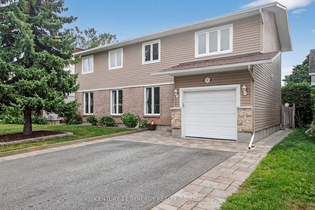 61 Fieldgate Drive, Barrhaven