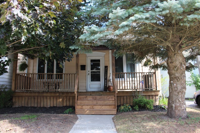 83 Flora Street, St. Thomas
