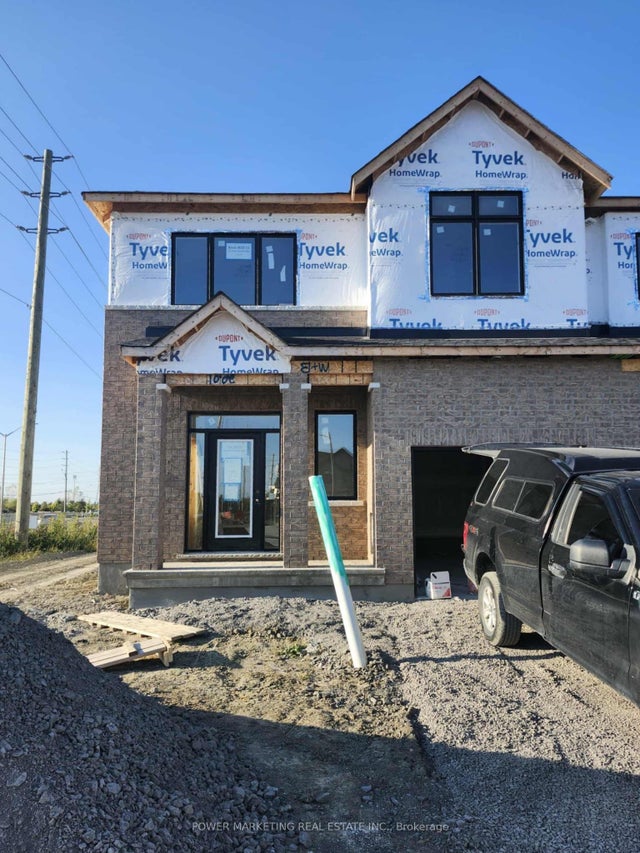 201 Ryan Reynolds Way, Orleans - Convent Glen and Area