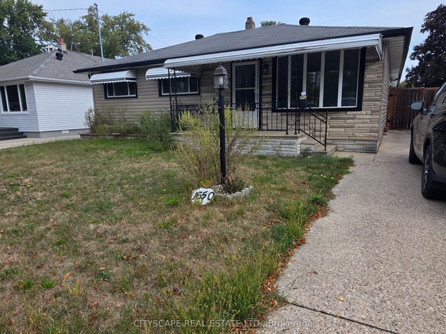 1650 Glendale Avenue, Windsor