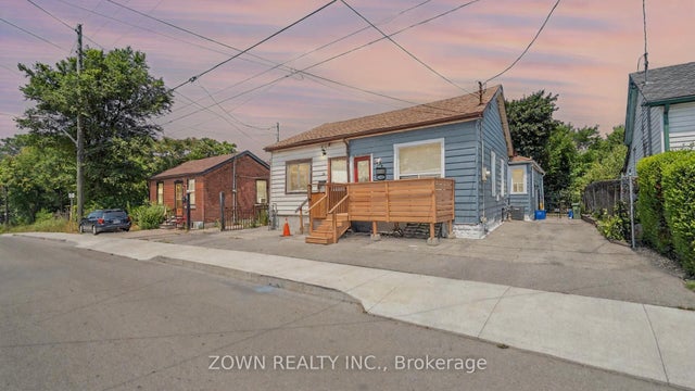 64 Sheaffe Street, Hamilton