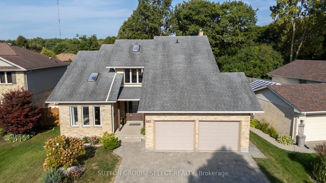 983 Country Club Crescent, London South