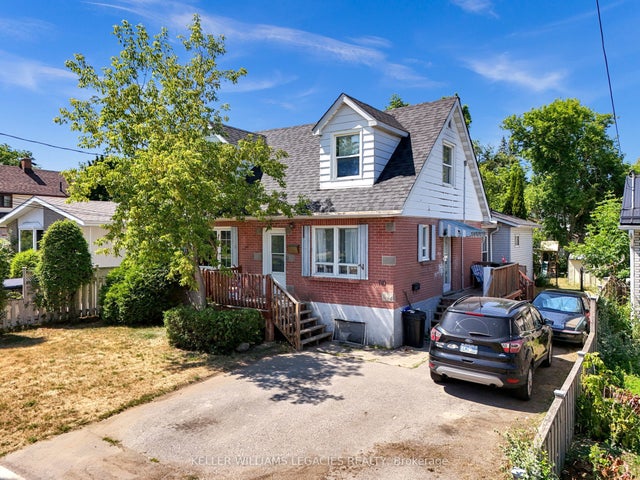 710 Cameron Street, Peterborough Central