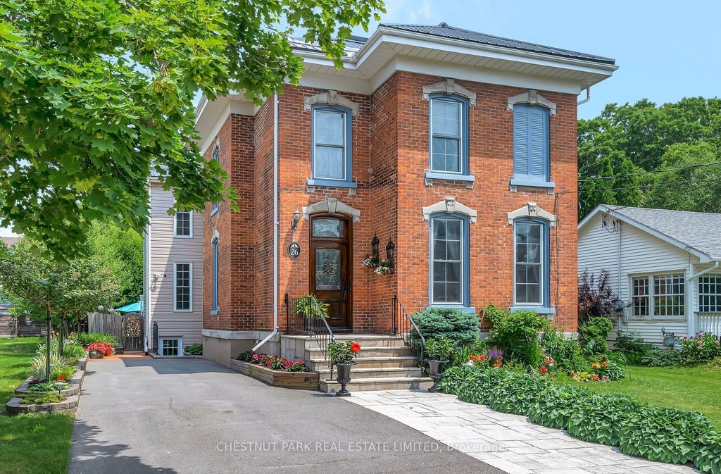 26 Centre Street, Prince Edward County