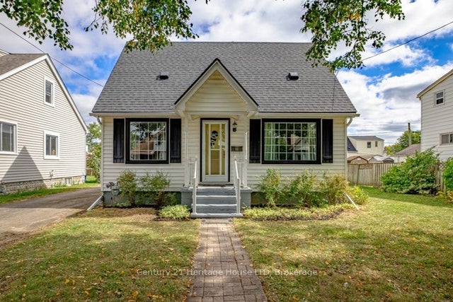 68 Wallace Avenue S, Welland