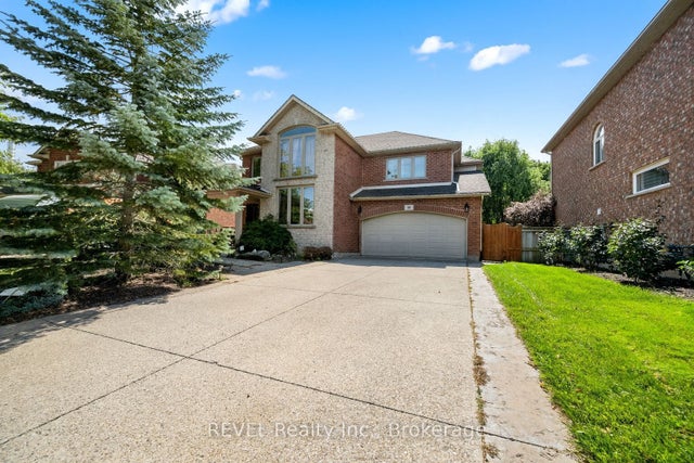 14 Michaela Crescent Lower, Pelham