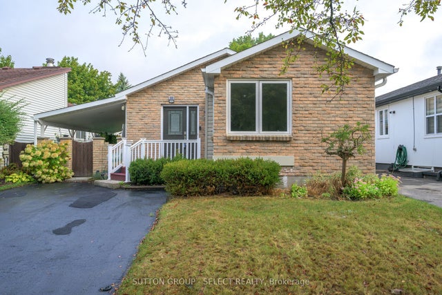 4 Aldersbrook Crescent, London North