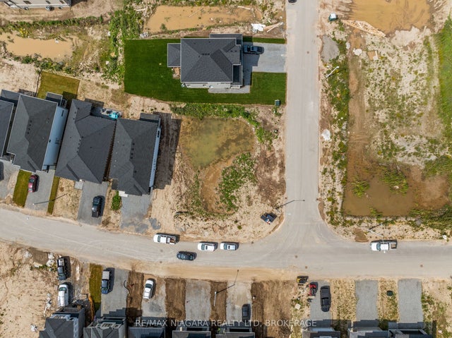 8885 Angie Drive, Niagara Falls