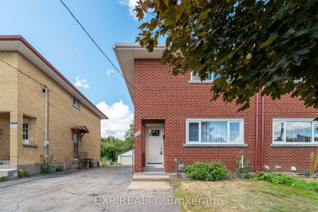 1008 Riddell Avenue S, McKellar Heights - Glabar Park and Area