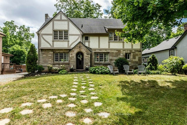 128 River Road, Welland
