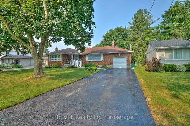 6361 Clare Crescent, Niagara Falls