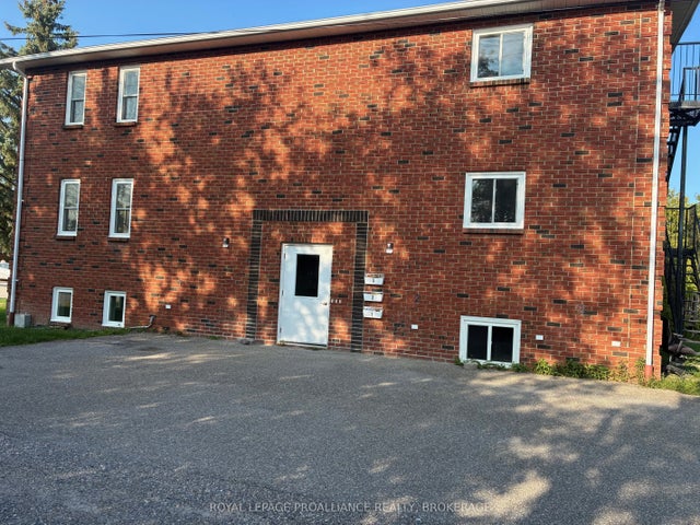 565 Emma Street, Gananoque