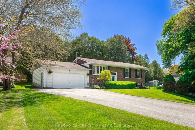 4500 East Road E, Central Elgin