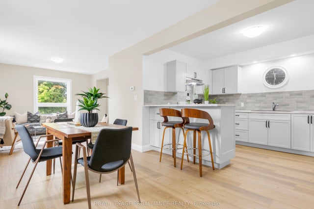 27 Maplewood Avenue, Brighton