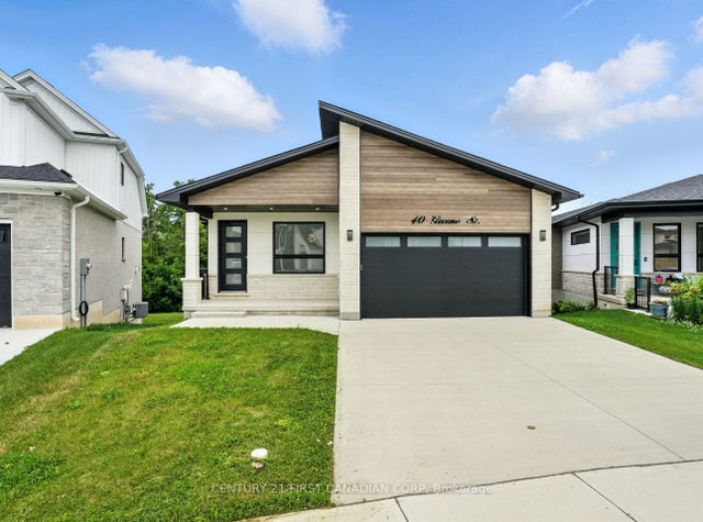 40 Greene Street, South Huron