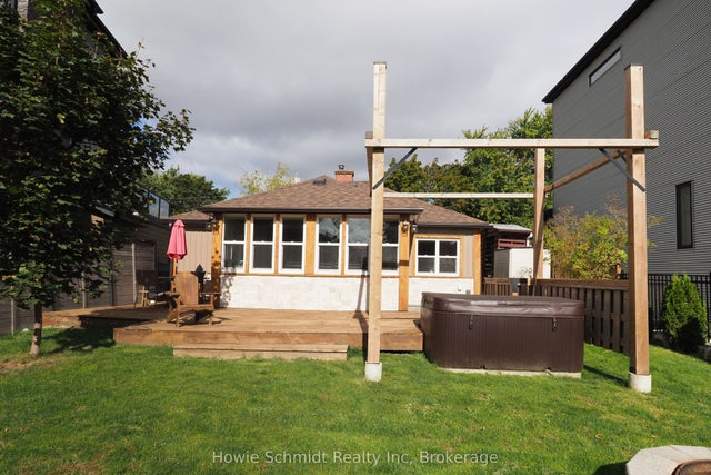 50 Holly Trail, Puslinch